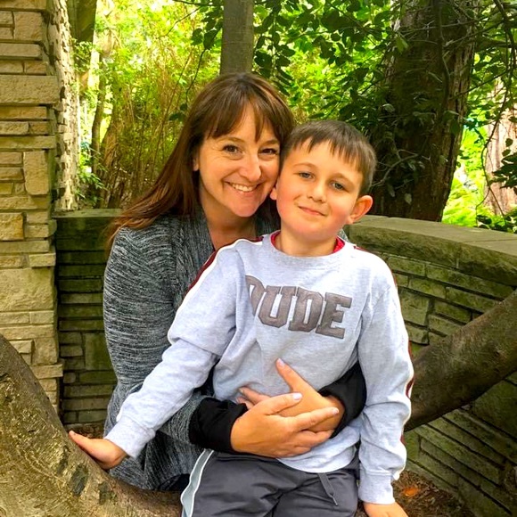 Meet your Posher, Gretchen - Picture 1 of 1